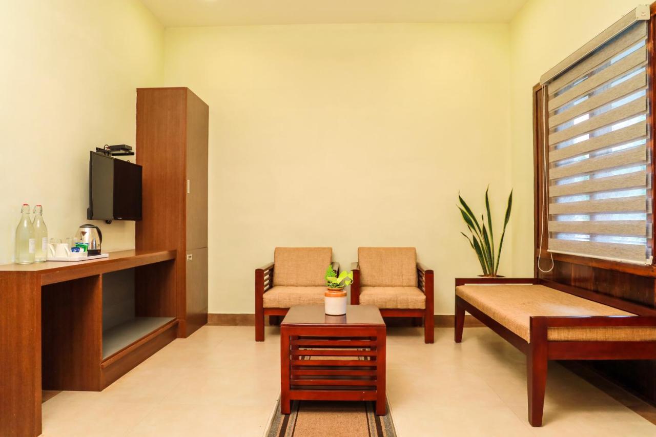 Golden Fern Resort Kanthalloor Exterior foto